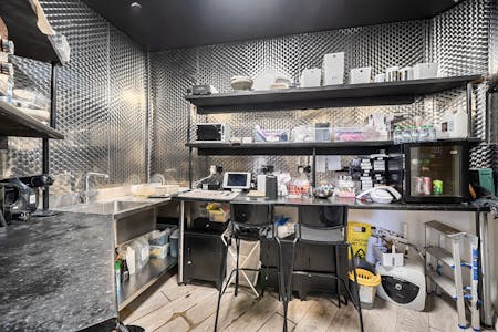 3 Hackney Road, London, Retail For Sale - 1417524-5-69a093c32b5b2.jpg