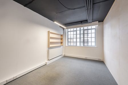 3-11 Eyre Street Hill, Clerkenwell, Office To Let - office 9.jpg