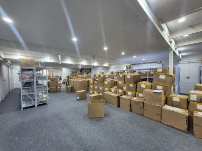 Units 26b&c/26d, Furness Vale Business Centre, High Peak, Industrial/Logistics To Let - 20260428_111323.jpg