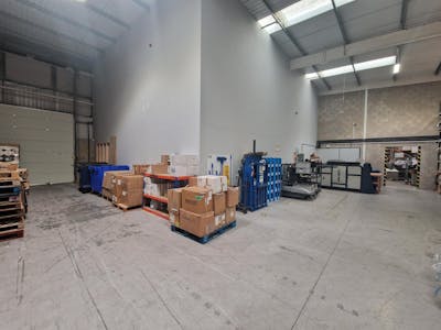 Unit 17, Manchester, Industrial/Logistics To Let - 20241108_123447.jpg