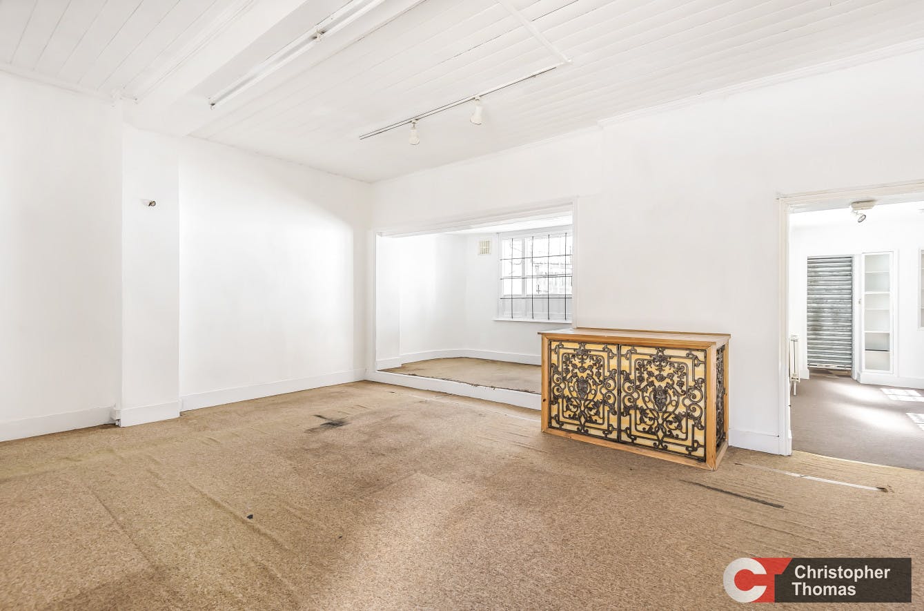 93 High Street, Eton, Investment For Sale - 572a611517a74e0ab0fe0f1a95f5fd26.jpg