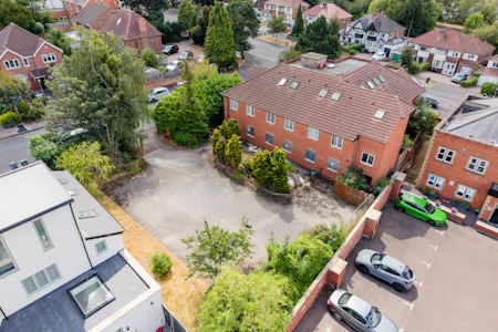251 Warwick Road, Solihull, Healthcare For Sale - 251 Warwick Road, Solihull, B92 7AH - by Present Your Property  0056.jpg