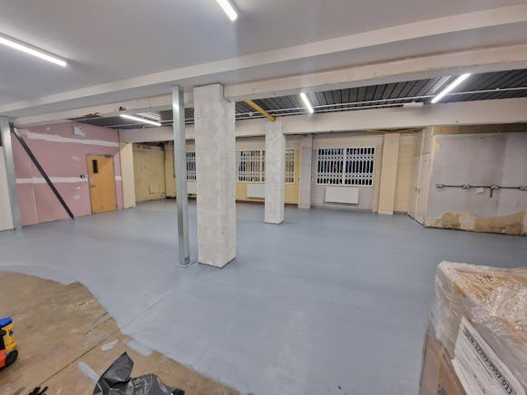 Unit 1 The Rutherford Centre, Basingstoke, Industrial To Let - 20251118_163056  Unit 1.jpg