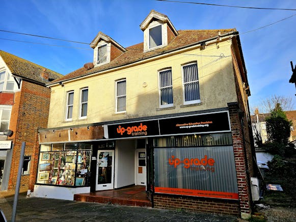 First Floor Office, 22 Parkhurst Road, Bexhill-on-Sea, Office To Let - 20241129_115923.jpg