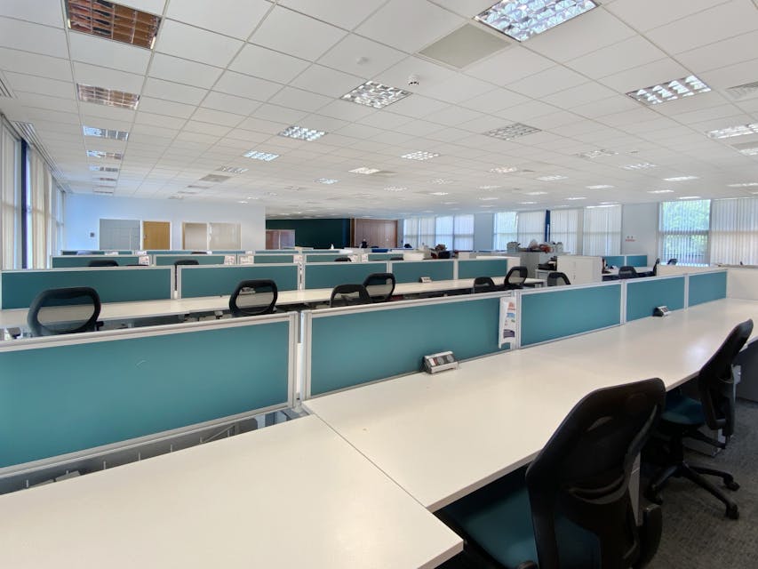 Albion, Wokingham, Offices, To Let Rare Commercial Property