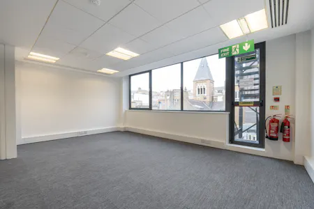 Queensland House, 392 Strand, London, Office To Let - IW270123MH088.jpg
