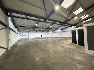 Unit 15, Springvale Industrial Estate, Cwmbran, Industrial To Let - IMG_0388.jpg