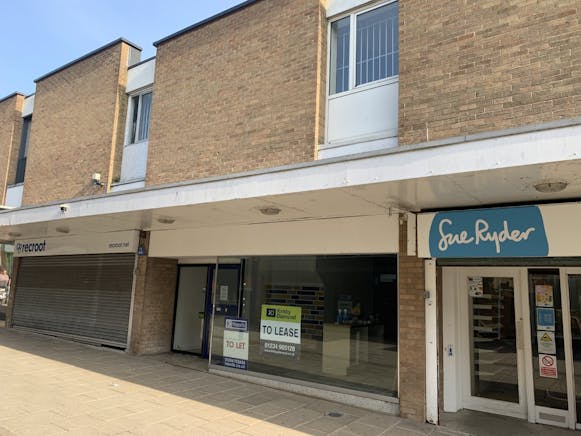 Unit 14, Riverside Walk, Thetford, Retail To Let - IMG_5223 Large.JPG