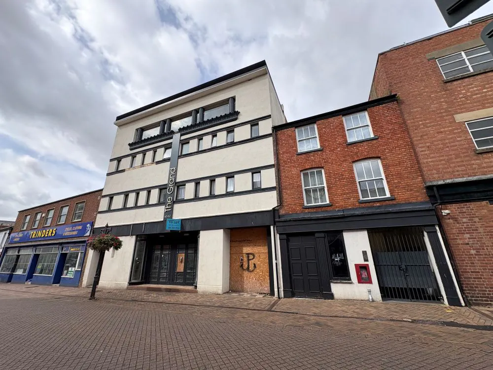 60-62 Broad Street, Banbury, Office / Retail To Let / For Sale - IMG_3560.jpg