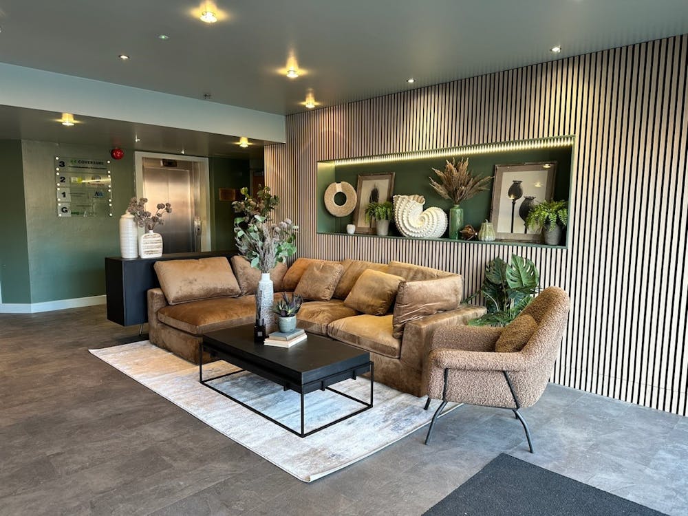 Virginia House, 56 Warwick Road - Photo 3.jpg