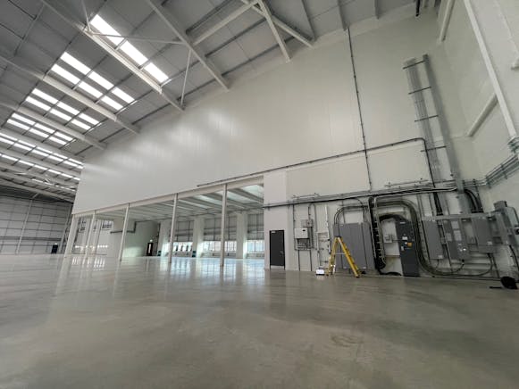 INTER, Tewin Road, Welwyn Garden City, Hertfordshire, Warehouse & Industrial To Let - IMG_2437.jpeg
