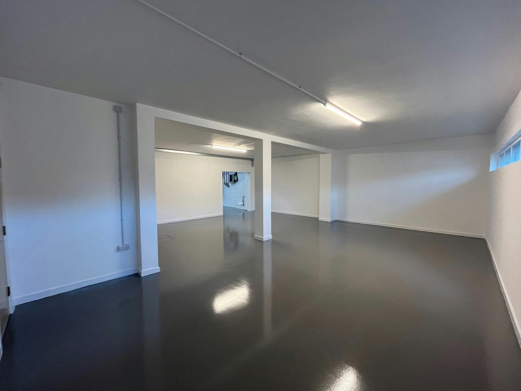 Unit 20 Athena Avenue, Elgin Industrial Estate, Swindon, Industrial To Let - 3.jpg