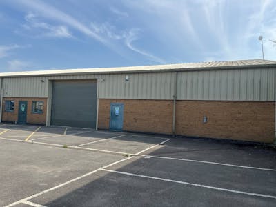 Unit 3, Lincoln, Light Industrial To Let - 1.jpg