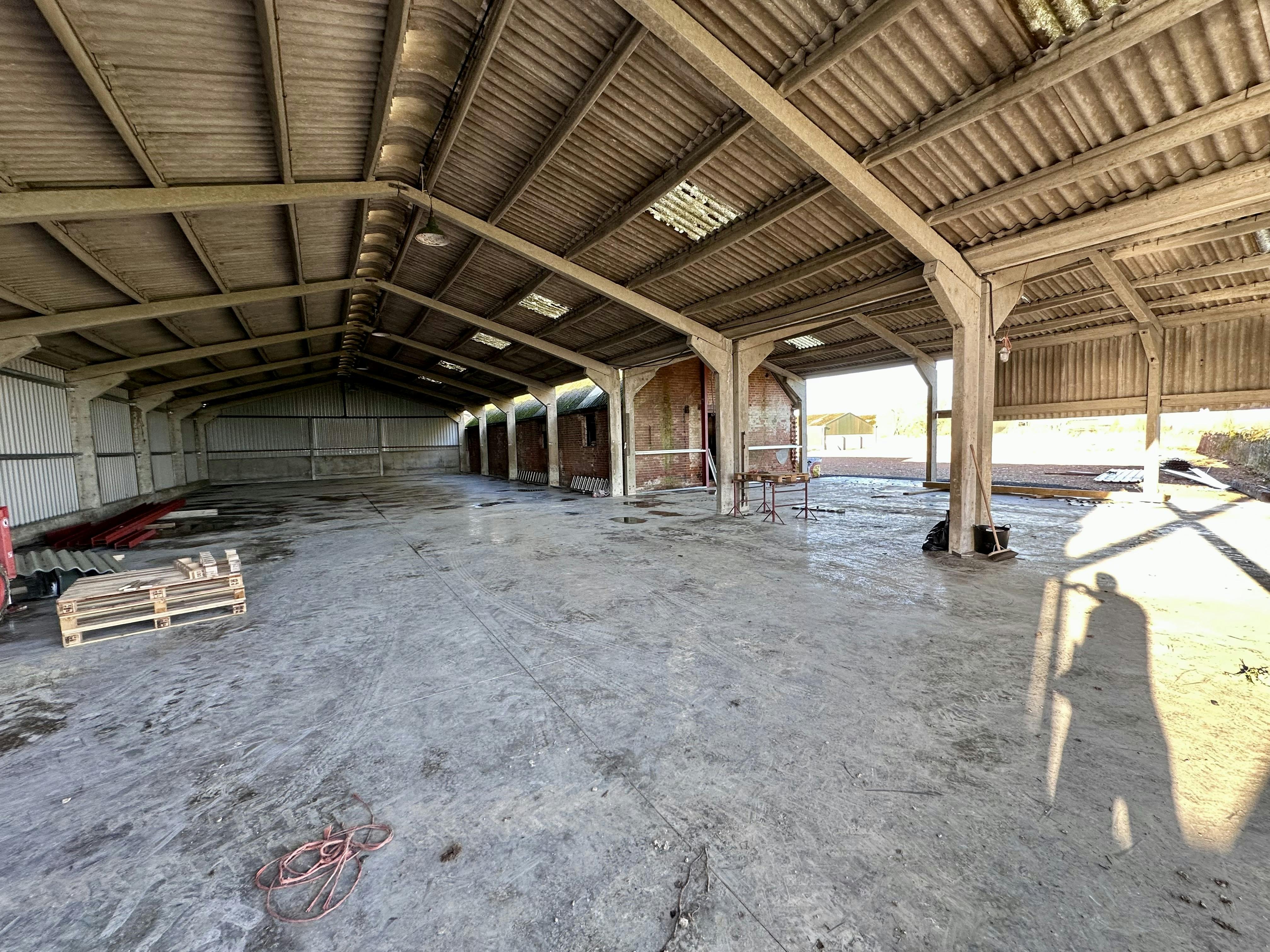 Unit 12, Thame, Industrial To Let - IMG_9794 2.jpeg