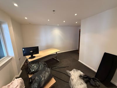 Unit 16, Leigh-On-Sea, Industrial To Let - WhatsApp Image 2026-02-20 at 11.21.40.jpeg