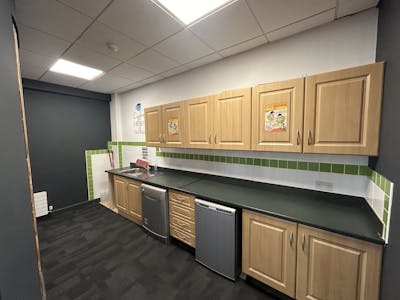 Penthouse, Westpoint Court, Dublin 12, Office To Let - 8.jpg