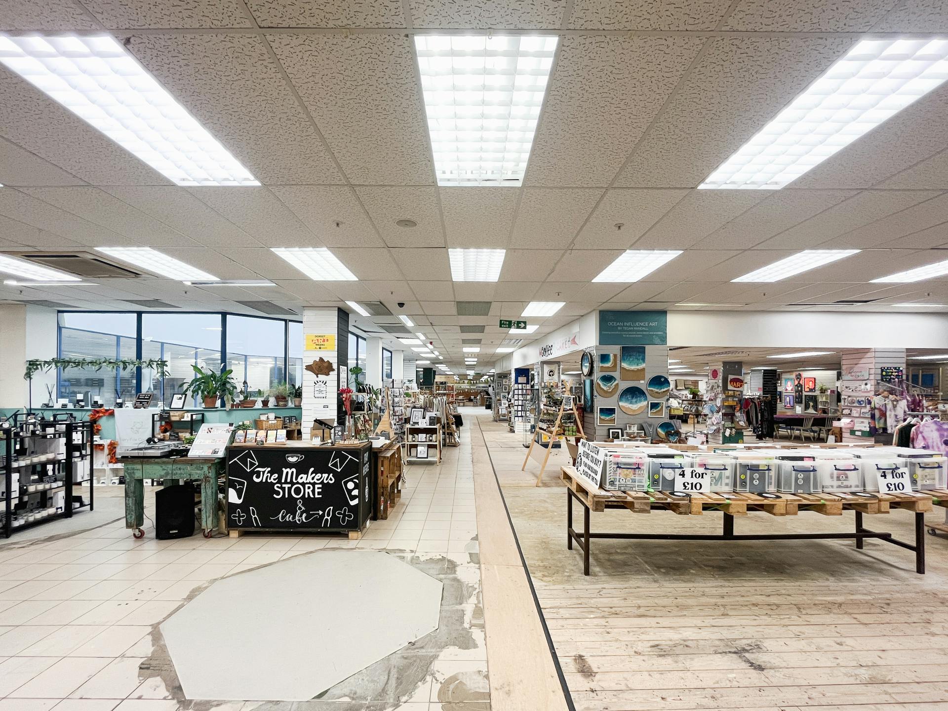 Retail/Shop in Bournemouth - photo 3