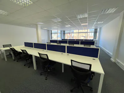 24-28 Queen Victoria Street, Reading, Office To Let - 24-28 Queen Victoria St