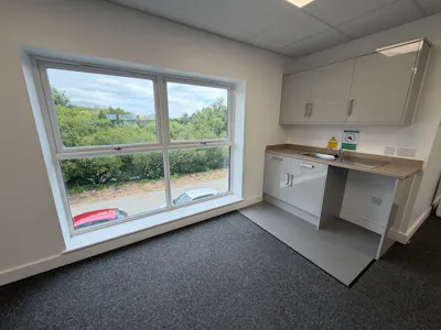 Unit H3, Lincoln, Light Industrial / Office To Let - IMG_2627.jpeg