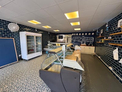 416 Whitmore Way, Basildon, Office / Retail To Let - IMG20250912WA0003.jpg