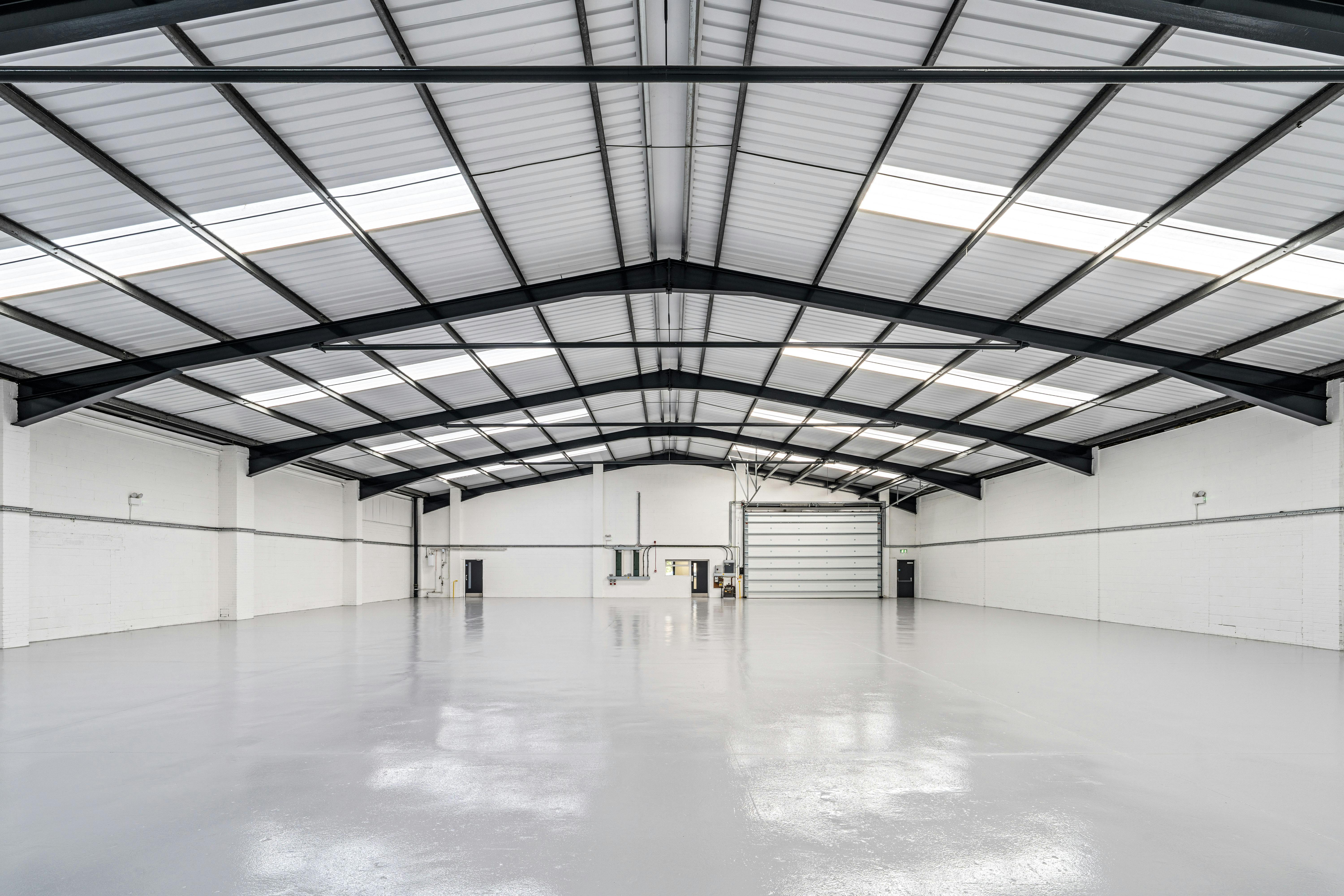 Units 3 & 4 Bracknell Business Centre, Downmill Road, Bracknell, Warehouse & Industrial To Let - DSC07504.jpg