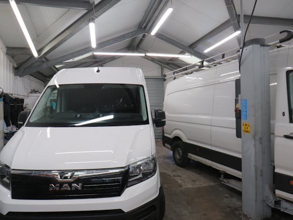 Unit 9 Taplins Court, Hartley Wintney, Warehouse & Industrial To Let - IMG_1928.JPG