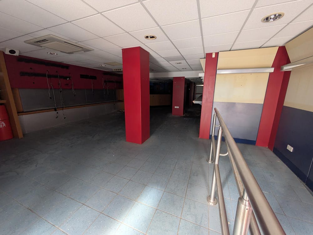 221 High Street - 1000036913.jpg