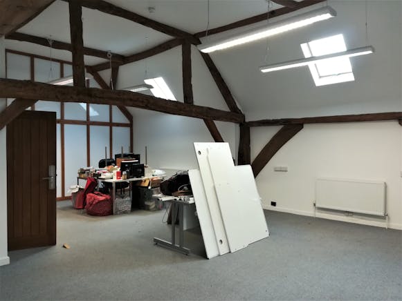 First Floor, The Old Barn, Maidenhead, Offices To Let - Internal Office 1.jpg