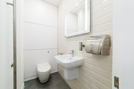 18 Market Road, London, Office To Let - Hub.jpg