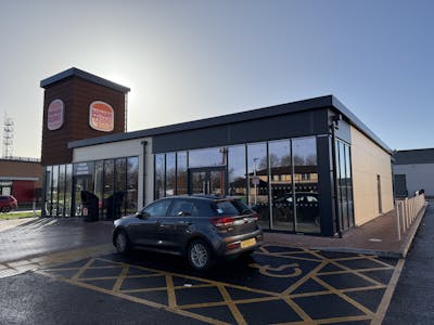 Restaurant/Hot Food Opportunity, Bourges View, Peterborough, Leisure / Restaurant / Cafe To Let - IMG_1333.jpg