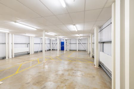 Unit 8 Aerodrome Road, Hendon, Industrial / Office To Let - 583A4579-HDR.jpg