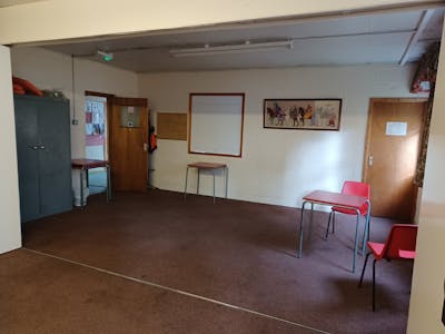 The United Reformed Church and Hall, Queens Road, Weybridge, Office / Other / Industrial / Warehouse For Sale - URC Weybridge Church Hall interior room.jpg