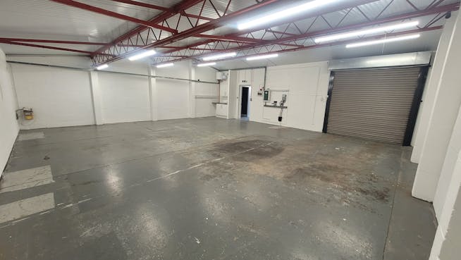 42 - 62 Telford Place, Cumbernauld, Industrial To Let - 20260519_155919.jpg