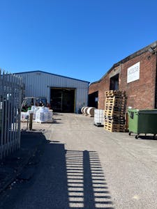 13 Brindley Road, St. Helens, Warehouse / Workshops To Let - 1.jpg