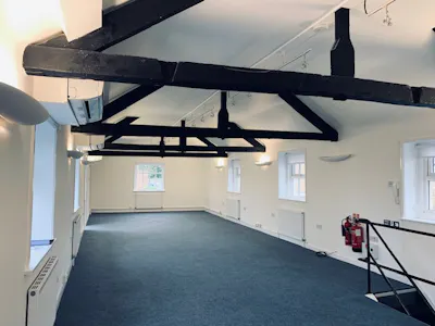 Alexander House, Richmond, Office To Let - IMG_7626.jpg