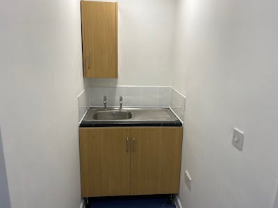 Unit 18, Estuary Court, Newport, Industrial To Let - 18 Estuary Int Pic 1.jpg
