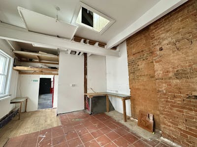 32a, George Street, Luton, Alternative Use Opportunity / Arts/Crafts / E Class Retail / Leisure (no extract - Open A1) / F1 (Learning and Non-Residential Institutions) / Leisure / Office / Wellbeing To Let - Image 8