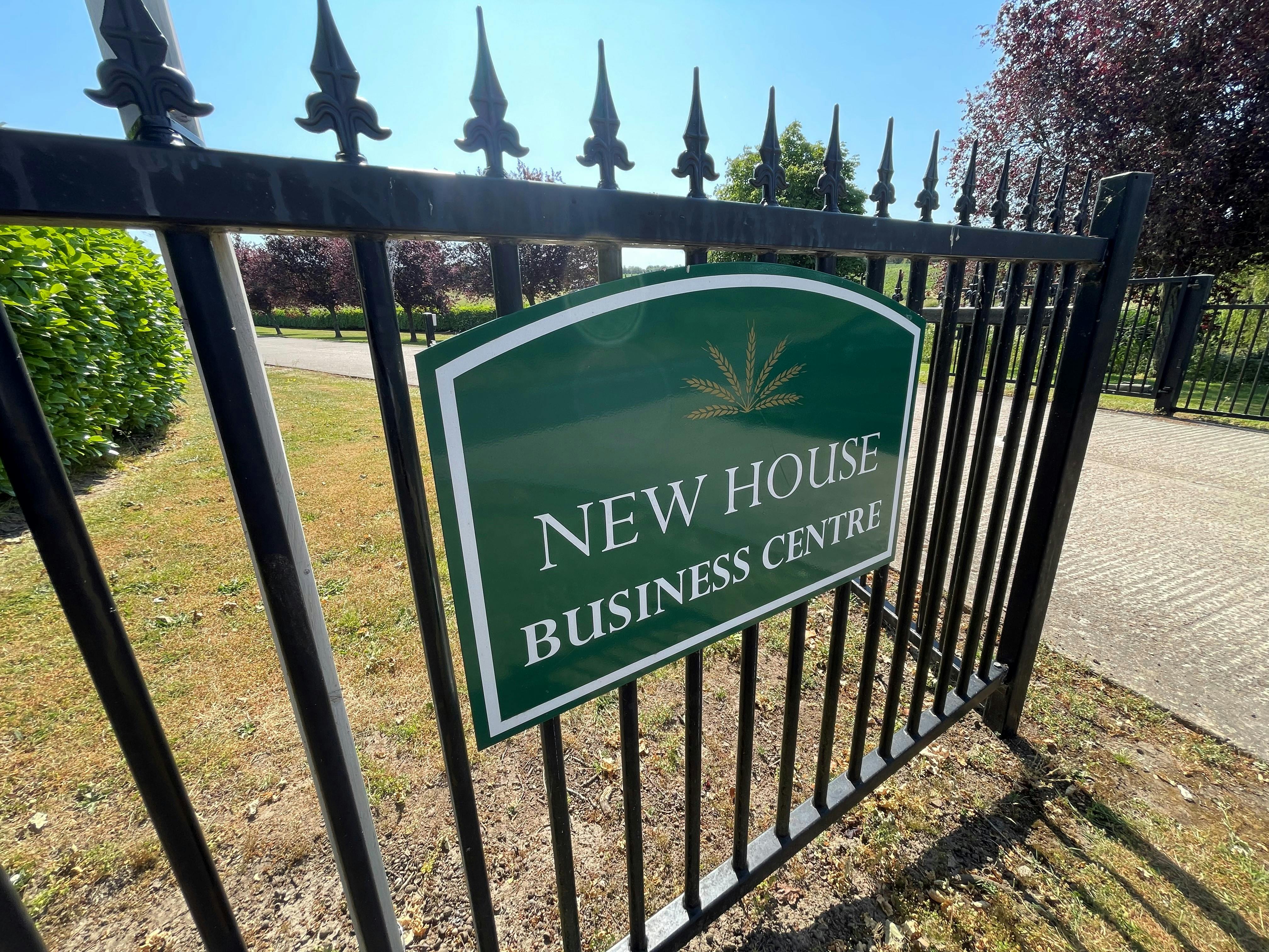 Unit 9 Newhouse Business Centre, Faygate, Office To Let - 26.jpg