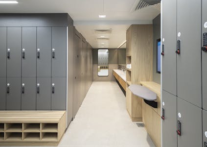 127 CXR, 127 Charing Cross Road, London, Office To Let - cxr_changing_rooms_male.jpg