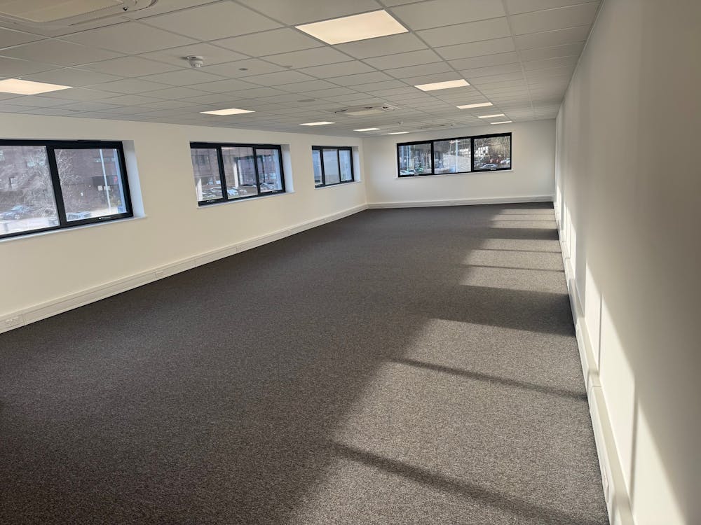 Unit 16 The Birches Industrial Estate, Hills Road - 7246 16 The Birches  6 19122025.jpg