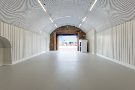 Arch 34 London Stone Business Estate, Battersea, Industrial To Let - CI8A9036-HDR.jpg