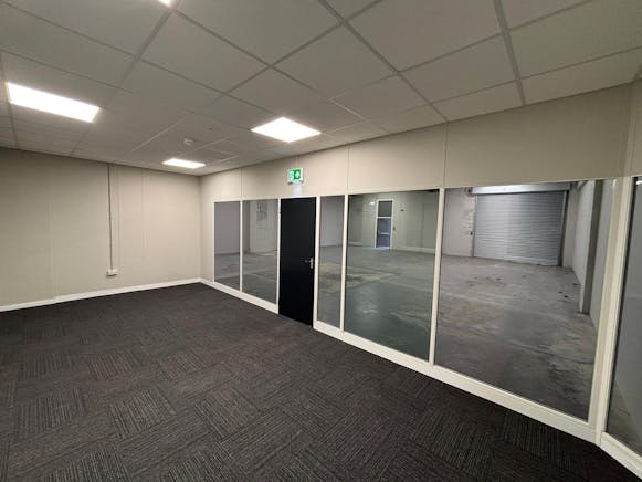 Unit 26, Albion Way, Kelvin Industrial Estate, East Kilbride, Industrial To Let - PHOTO-2026-01-13-12-08-21 5.jpg