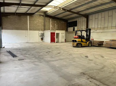 Unit 3 Stacey Bushes Trade Centre, Erica Road, Milton Keynes, Warehouse To Let - img5.png