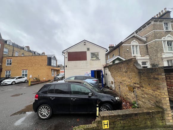 1 Park Road, Hampton, Industrial / Retail Lease Assignment - 4.jpg