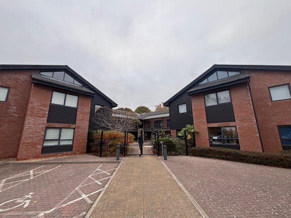 6 The Sanctuary, Ham Green, Office For Sale - IMG_9172.jpeg