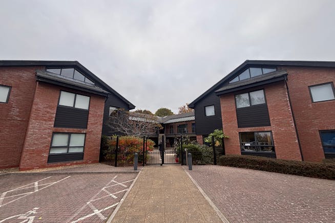 6 The Sanctuary, Ham Green, Office For Sale - IMG_9172.jpeg 6 The Sanctuary, Ham Green, Office For Sale - IMG_9172.jpeg