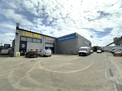Unit 3 Wembley Trade Park, Wembley, Industrial To Let - 20260521_111708433_iOS.jpg