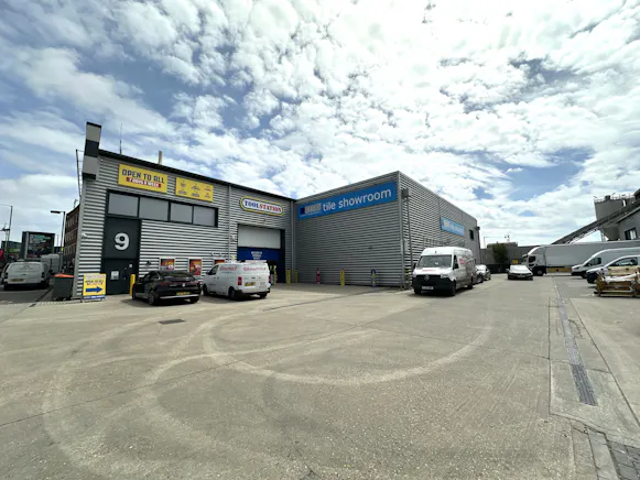 Unit 3 Wembley Trade Park, Wembley, Industrial To Let - 20260521_111708433_iOS.jpg