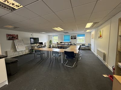 Unit 4 St. Georges Business Centre, Portsmouth, Business Park / Office To Let - IMG_2784.jpg