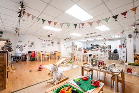 Unit 3 Oakwood House, 414-422 Hackney Road, London, Office For Sale - Oakwood Hse GF - Low Res 2.jpg